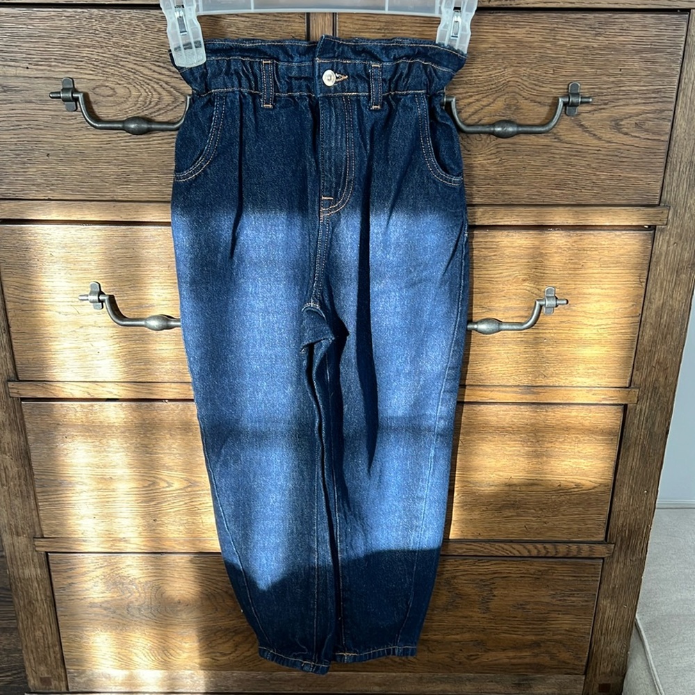 New no tags. Zara Paperbag jeans. Size 0